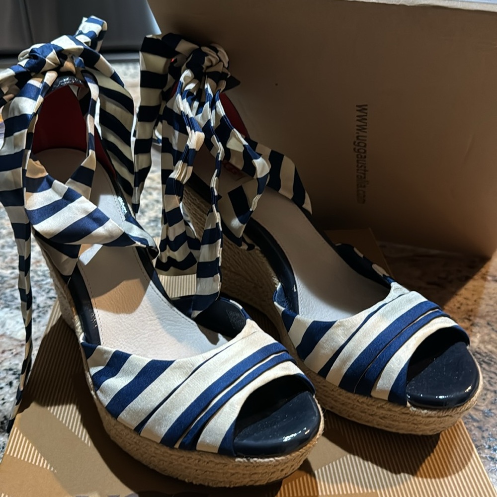 UGG Australia W Lucianna Stripe